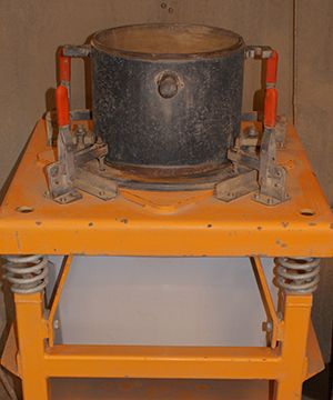 Vibration compressor til geoteknisk analyse.