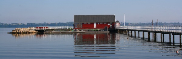 hus og badebro